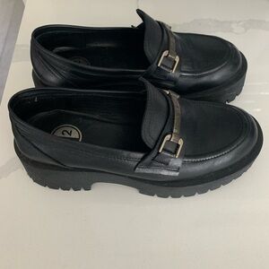 B2 Platform loafers sz 6